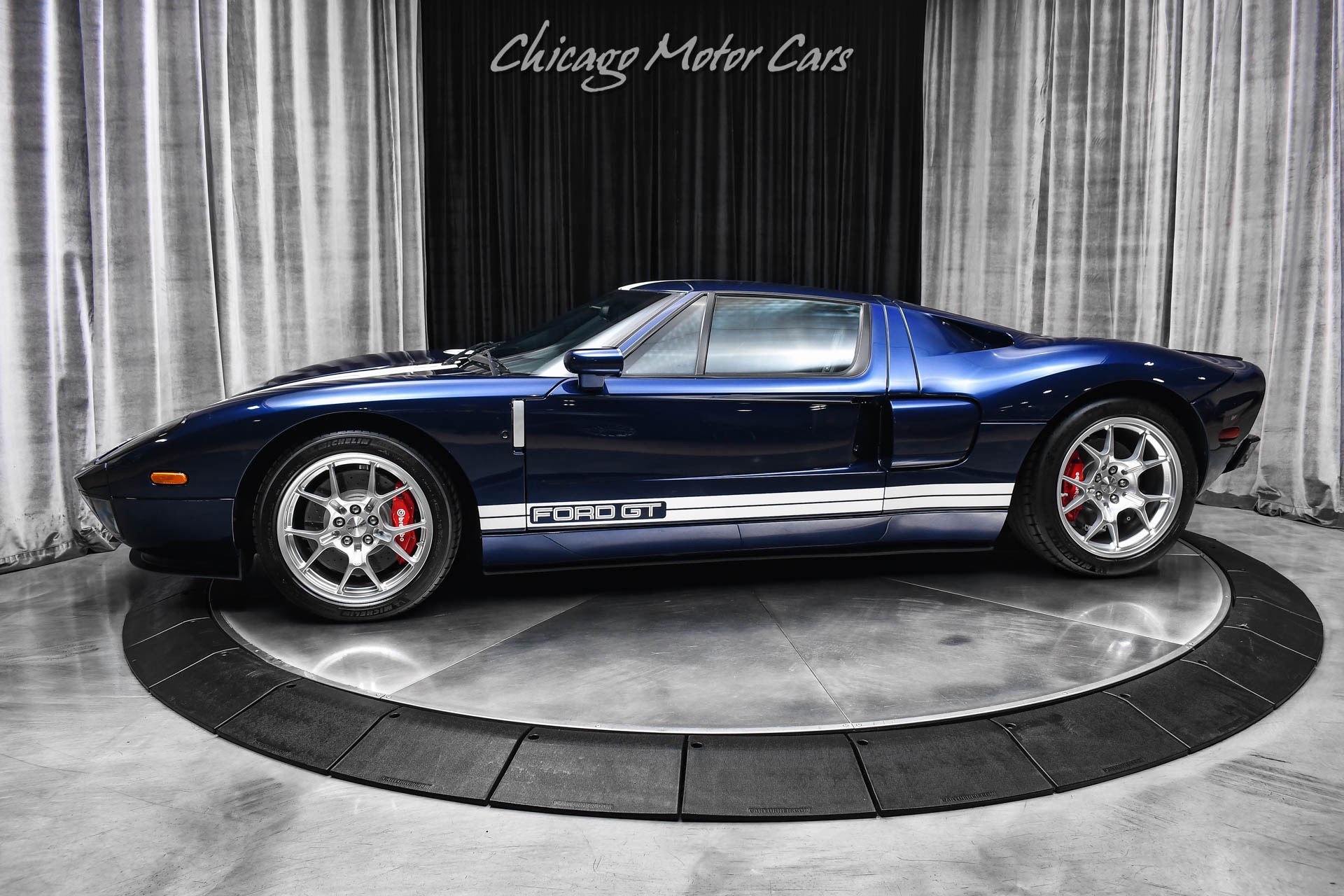2005 Ford GT -'s photo
