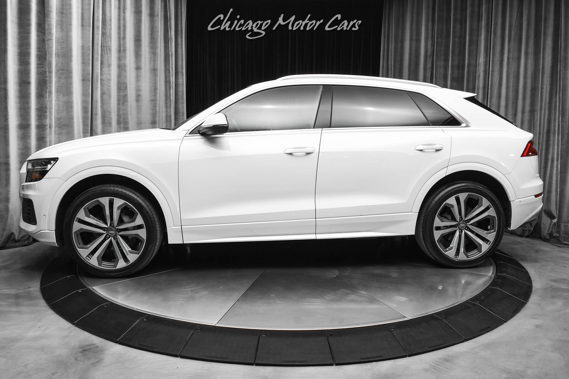 2020 Audi Q8 55 Premium Plus Tiptonic quattro's photo
