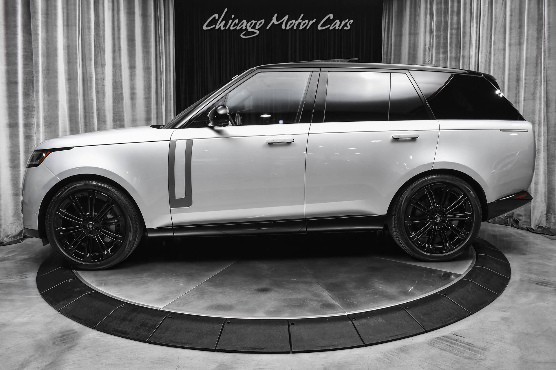 2024 Land Rover Range Rover 4.4 SE SWB's photo