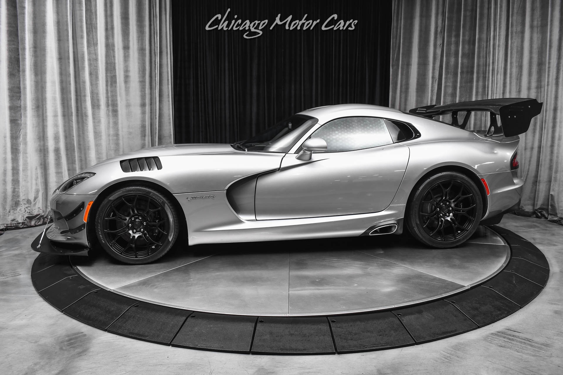 2015 Dodge Viper SRT's photo