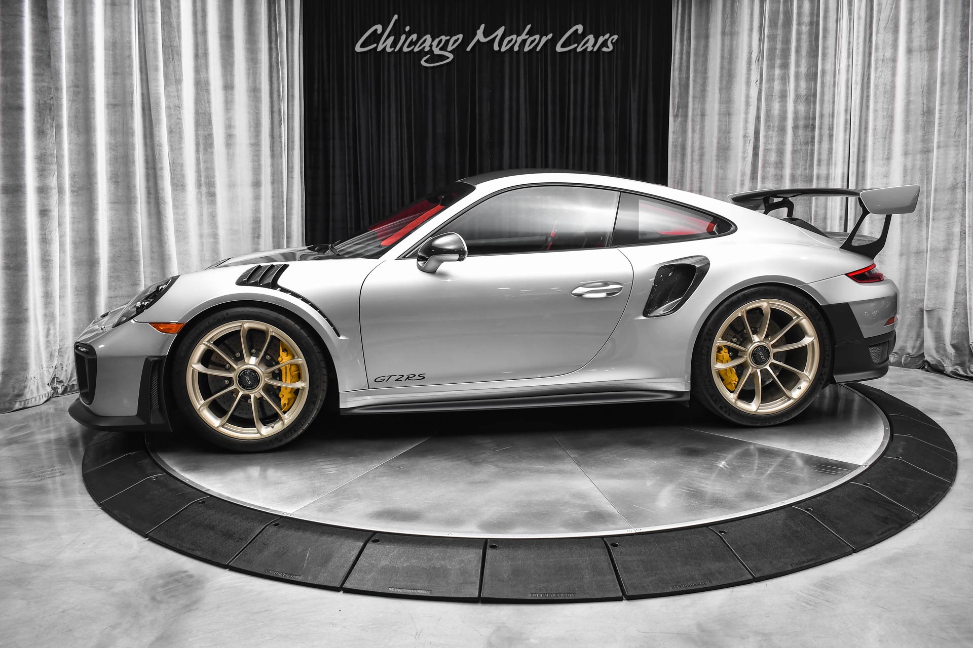 2019 Porsche 911 GT2 RS's photo