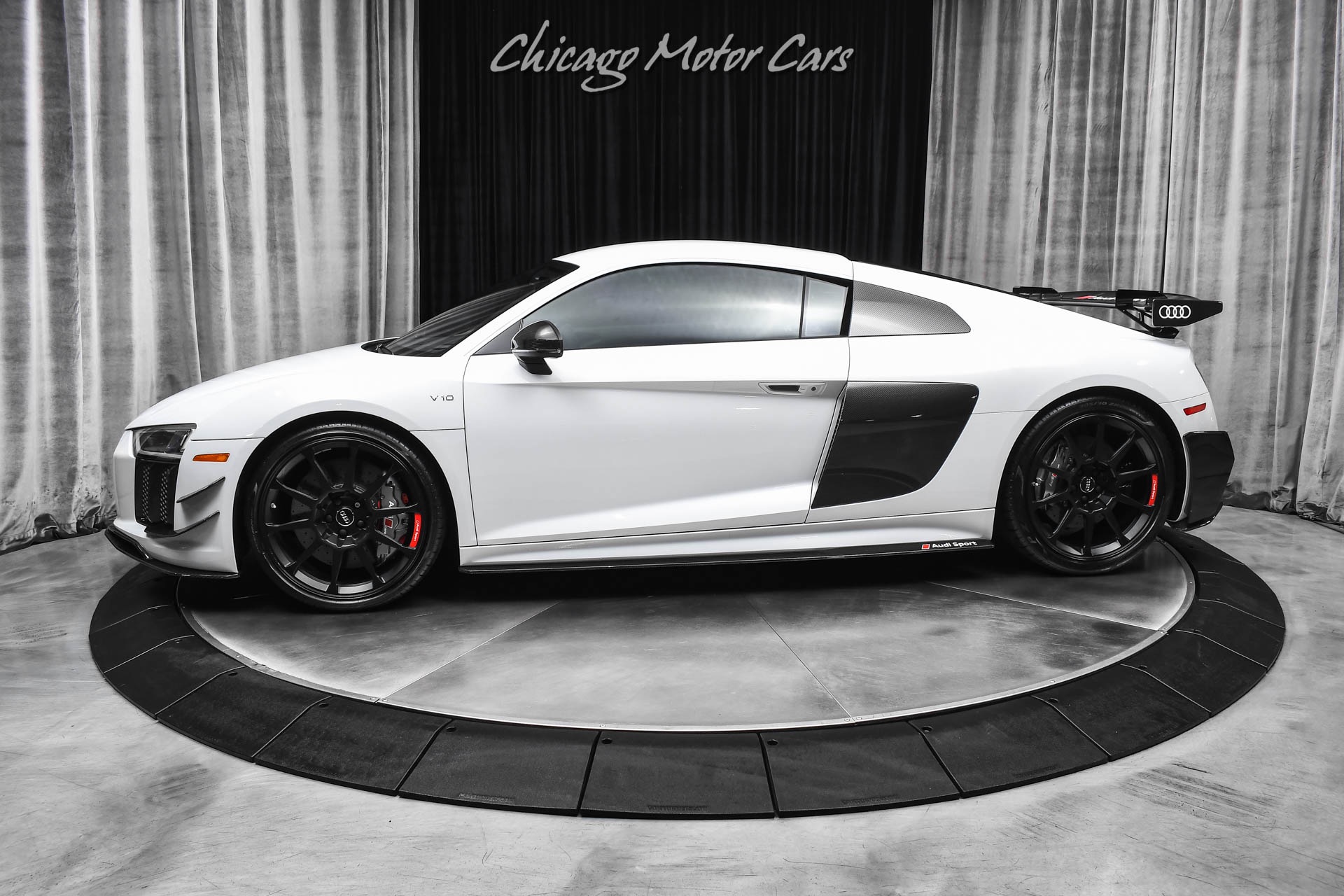 2018 Audi R8 V10 plus Coupe quattro S tronic's photo