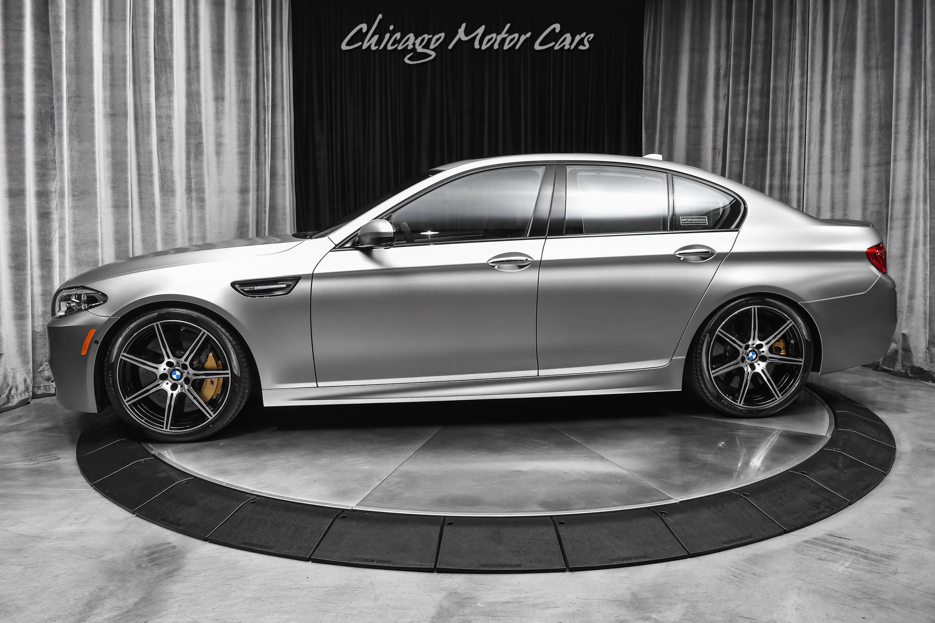 2015 BMW M5 -'s photo