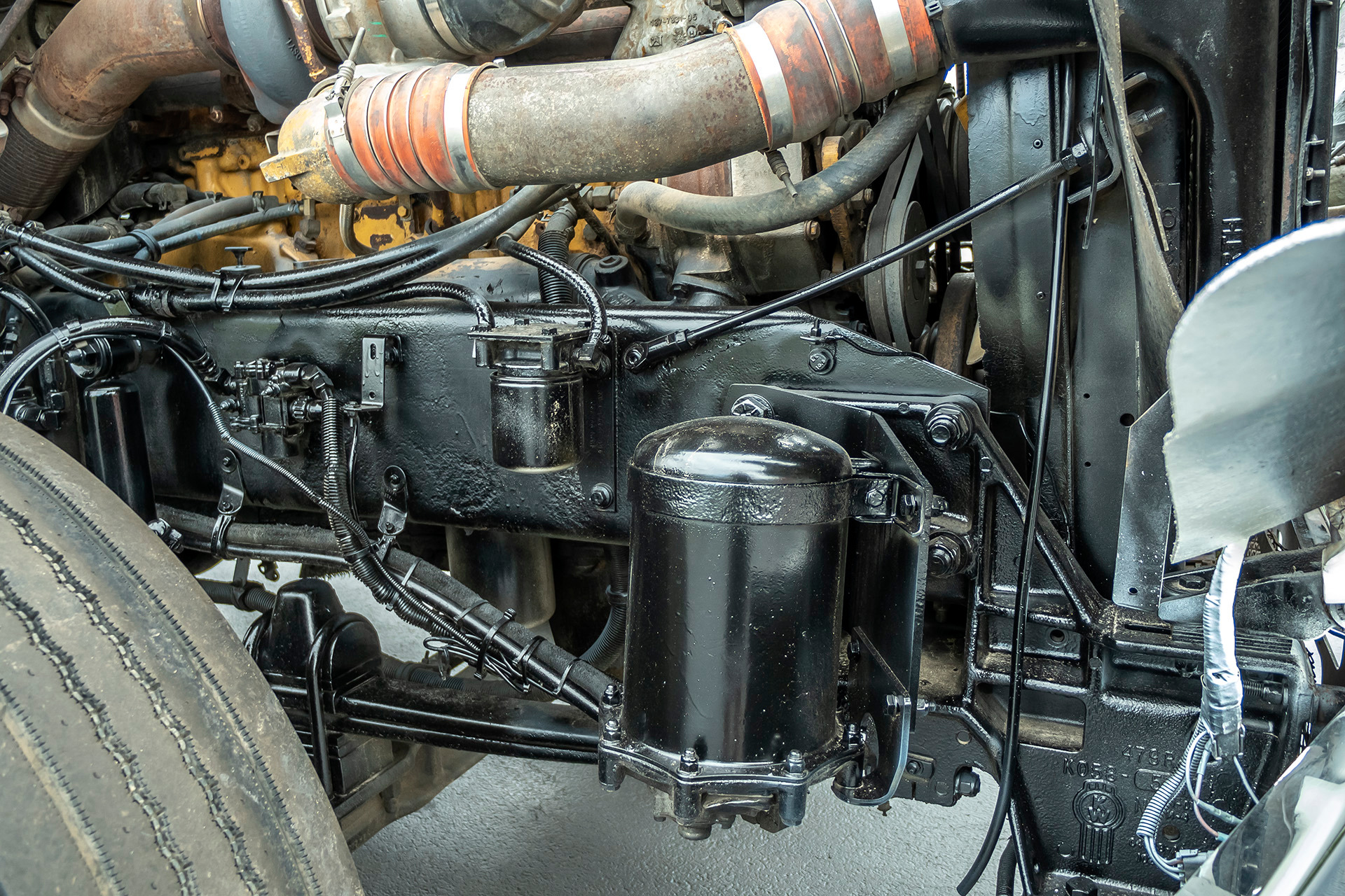 2004 Kenworth T800 DAY CAB Truck Tractor White | eBay