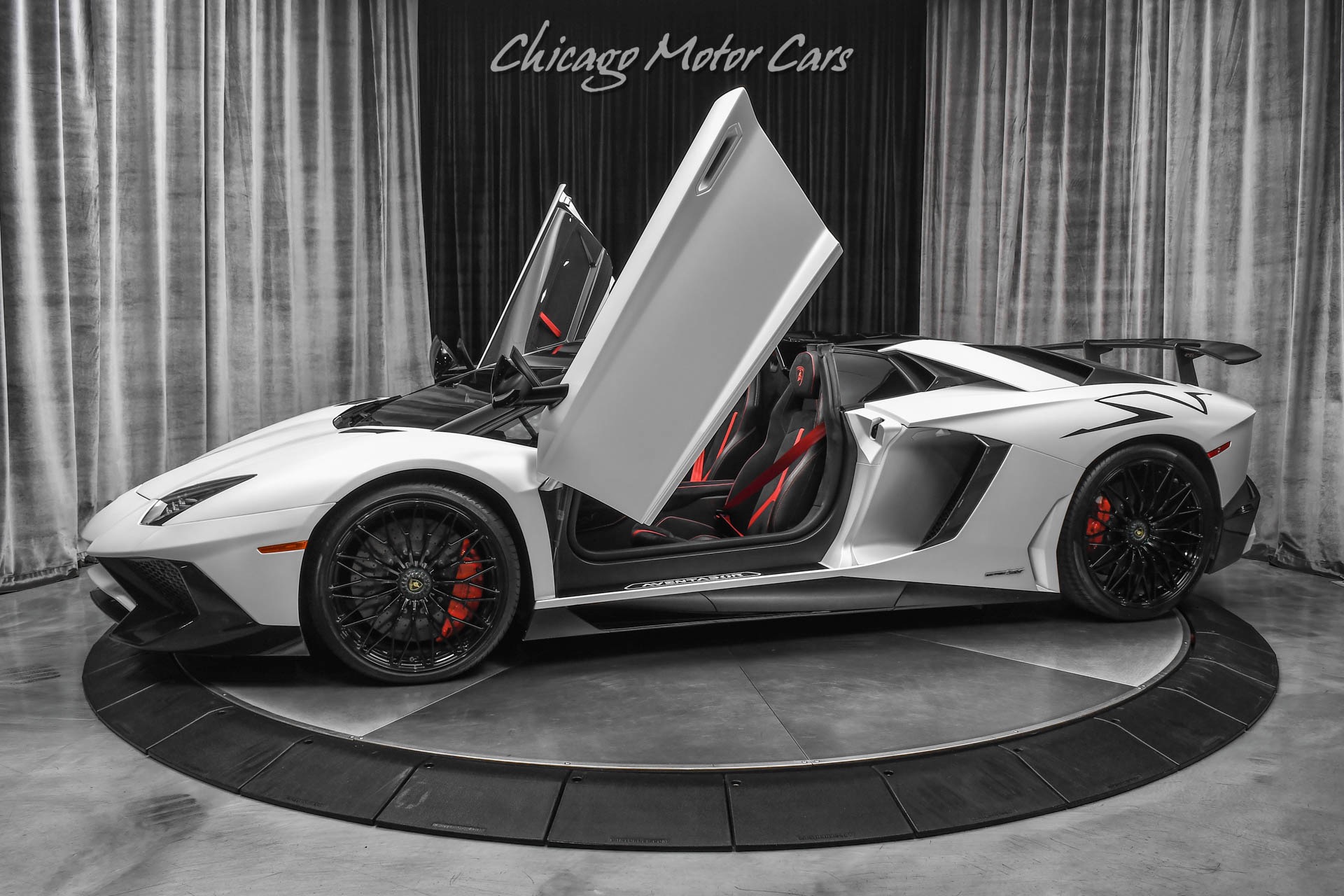 2016 Lamborghini Aventador LP 750-4 Superveloce Roadster's photo