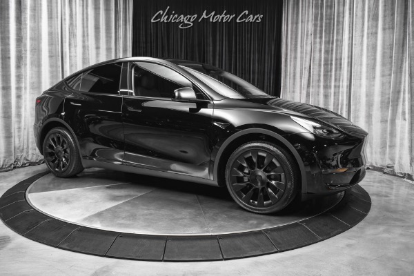 Used 2022 Tesla Model Y Long Range AWD SUV Solid Black! Autopilot! Induction Wheels! ONLY 50 Miles! for sale Sold at Chicago Motor Cars in West Chicago IL 60185 6