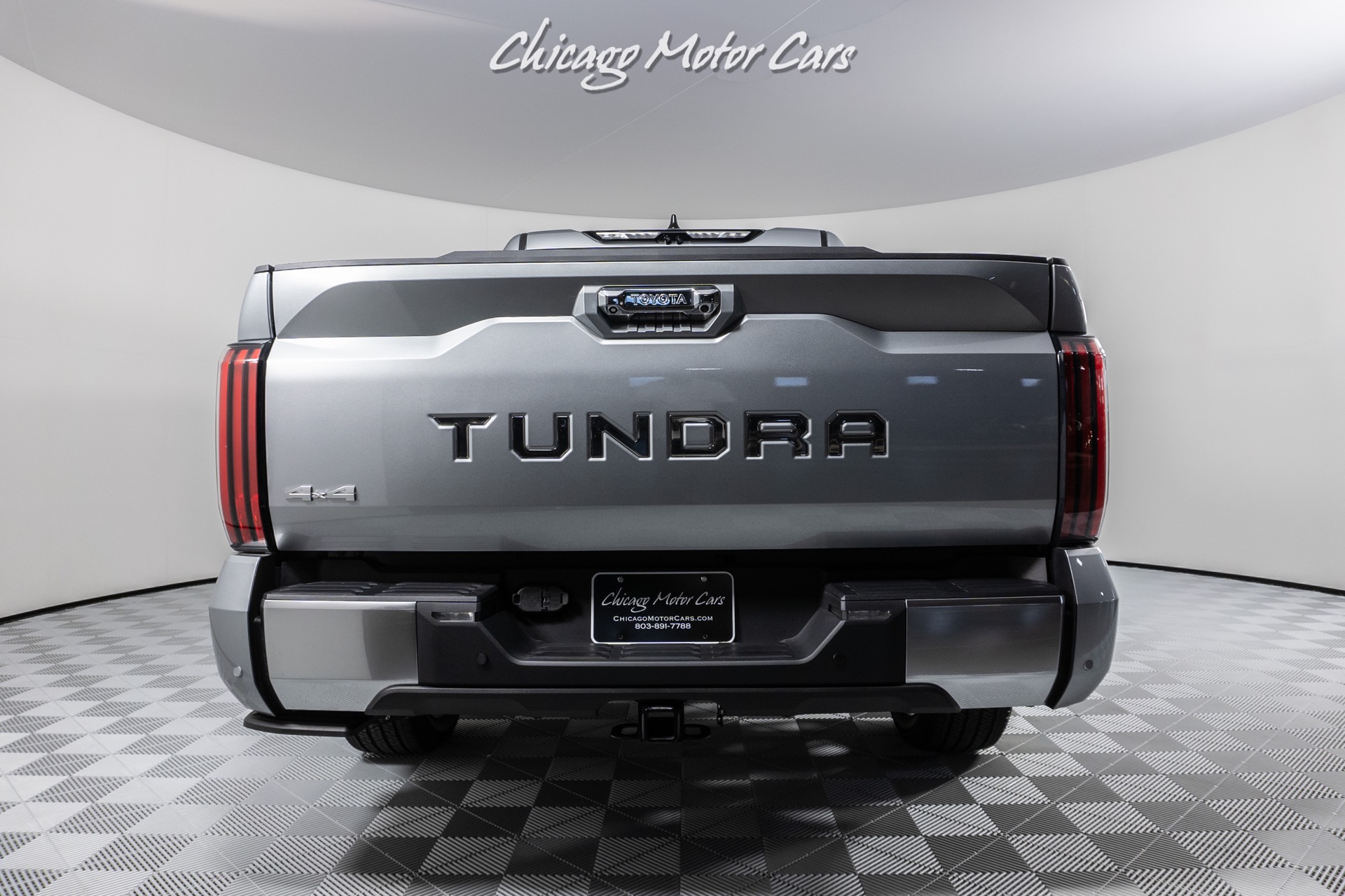 Used-2022-Toyota-Tundra-Capstone-HV-CREWMAX-4x4-only-700-miles-New-Hybrid-Technology-Bed-Extender