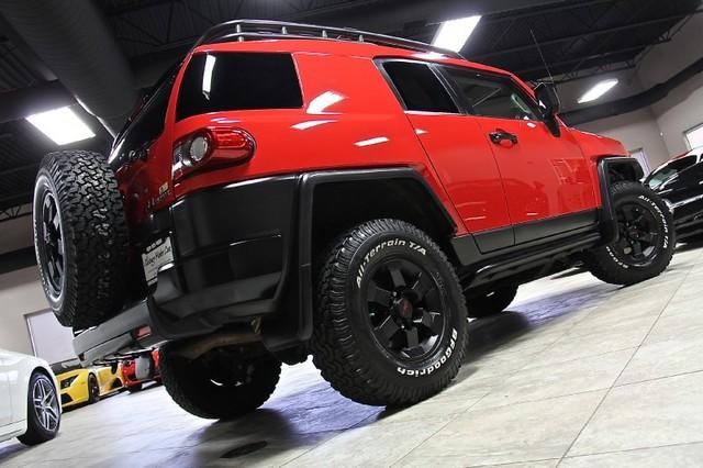 New-2012-Toyota-FJ-Cruiser