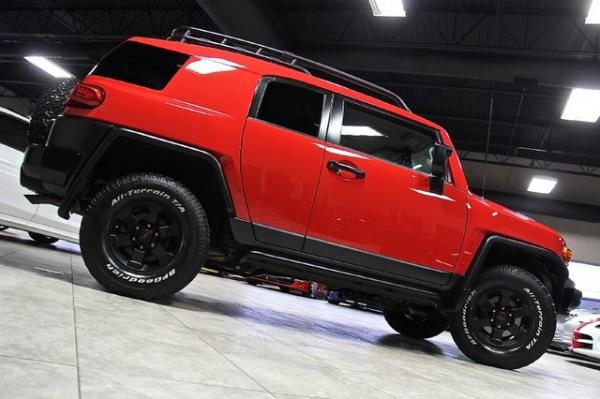 New-2012-Toyota-FJ-Cruiser