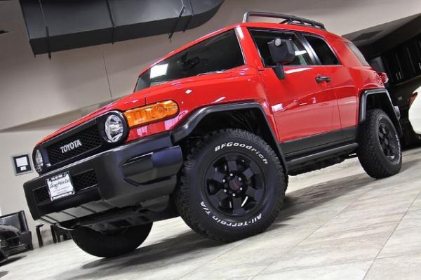 New-2012-Toyota-FJ-Cruiser