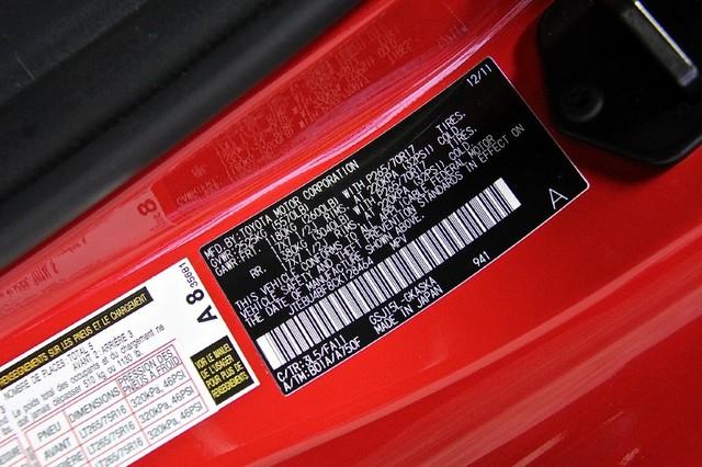 New-2012-Toyota-FJ-Cruiser