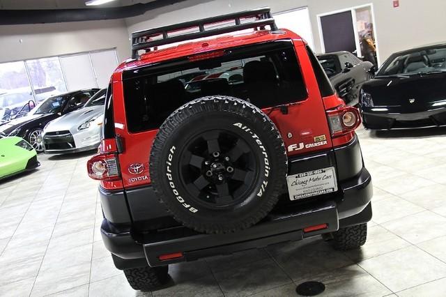 New-2012-Toyota-FJ-Cruiser