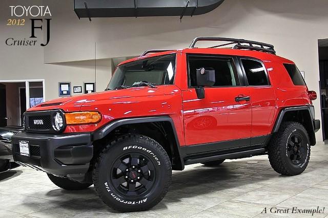 New-2012-Toyota-FJ-Cruiser