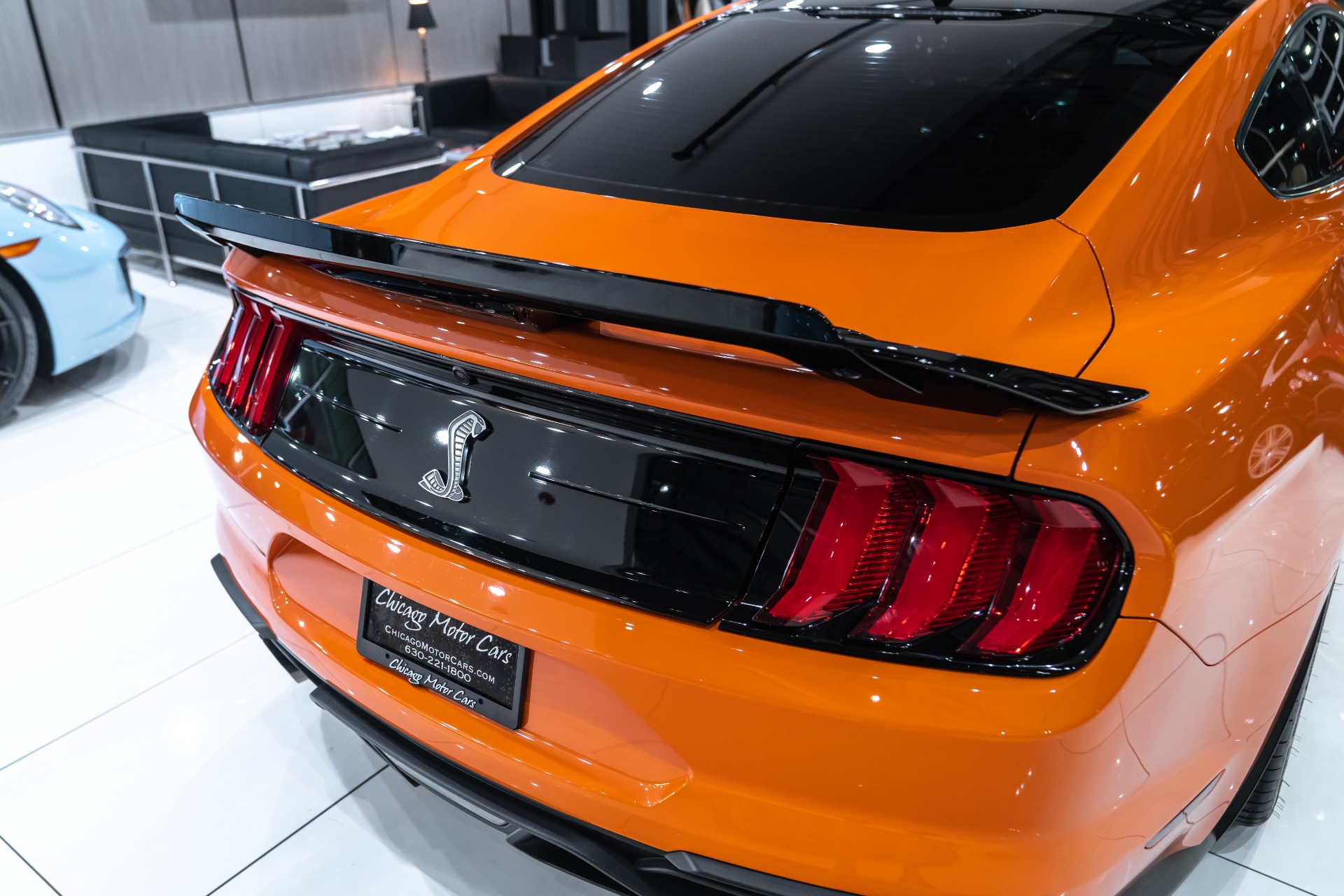 Used-2020-Ford-Mustang-Shelby-GT500-Coupe-Twister-Orange-Tech-Pkg-Handling-Pkg-Recaro-Seats