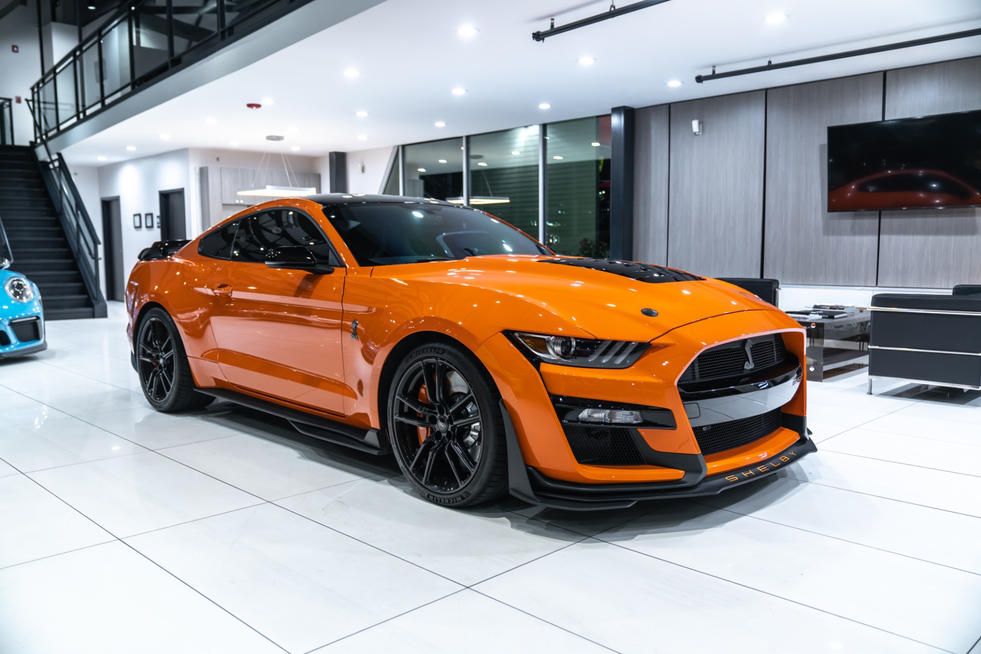 Used-2020-Ford-Mustang-Shelby-GT500-Coupe-Twister-Orange-Tech-Pkg-Handling-Pkg-Recaro-Seats