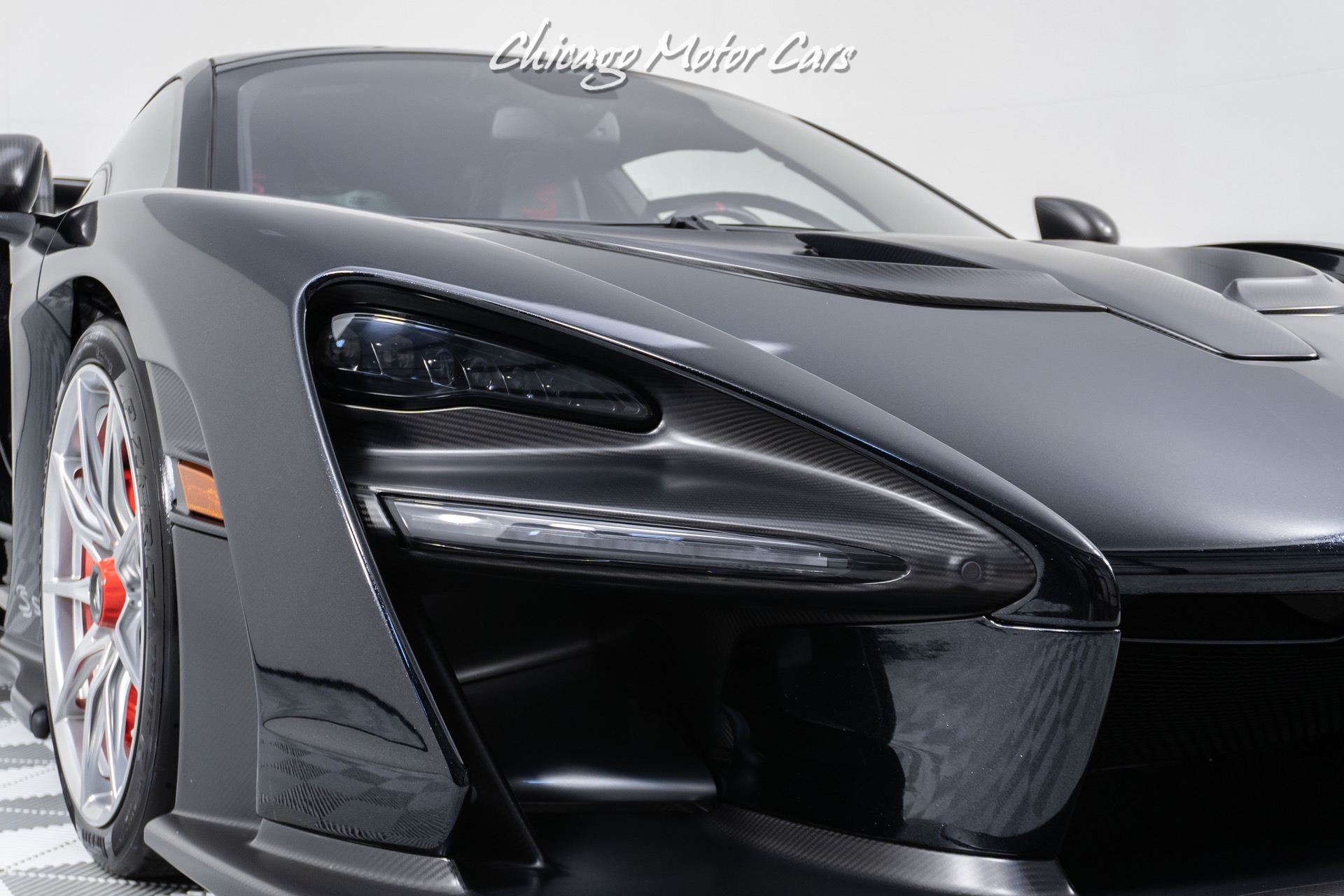 Used-2019-McLaren-Senna-Coupe-ONLY-553-Miles-MSO-Diamond-Black-TONS-of-Carbon-35-OF-500-MADE-RARE