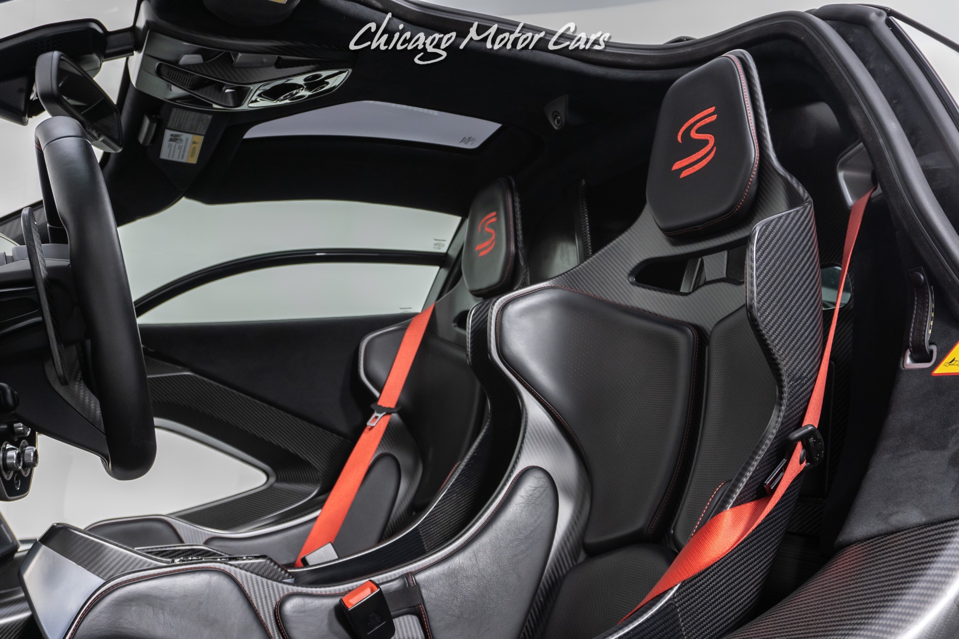 Used-2019-McLaren-Senna-Coupe-ONLY-553-Miles-MSO-Diamond-Black-TONS-of-Carbon-35-OF-500-MADE-RARE