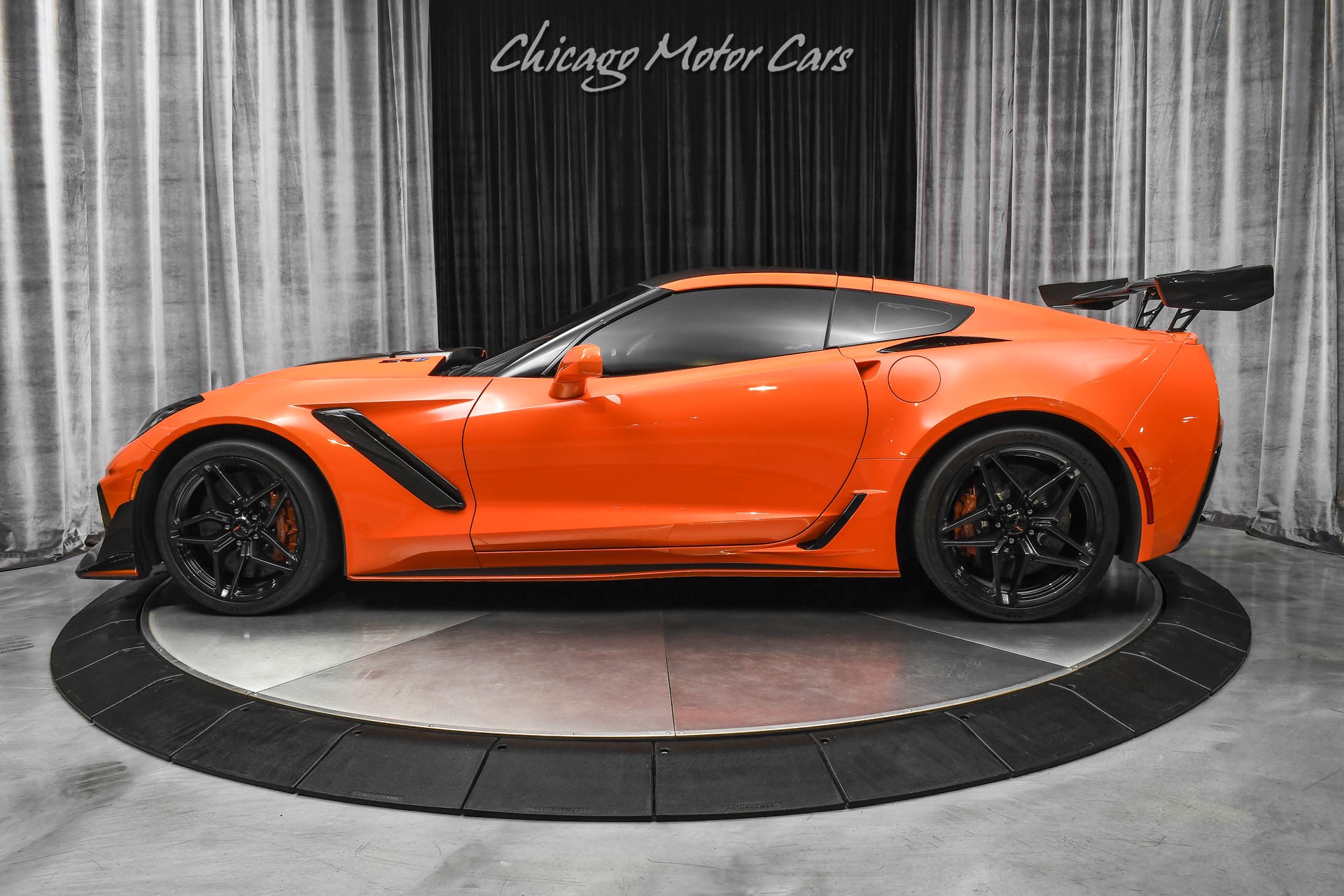 Used-2019-Chevrolet-Corvette-ZR1-3ZR-Coupe-ZTK-Performance-Pkg-Sebring-Orange-Design-Pkg-LOW-Miles