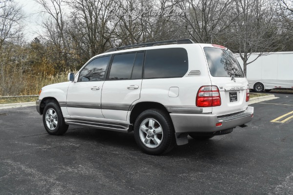 Used 2004 Toyota Land Cruiser TWO OWNER! LEATHER! $5K IN SERVICE! TIMING BELT! 3RD ROW! REAR DIFF LOCK! for sale Sold at Chicago Motor Cars in West Chicago IL 60185 3
