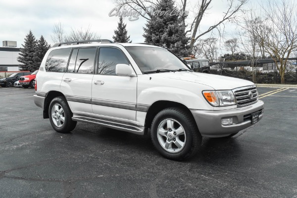 Used 2004 Toyota Land Cruiser TWO OWNER! LEATHER! $5K IN SERVICE! TIMING BELT! 3RD ROW! REAR DIFF LOCK! for sale Sold at Chicago Motor Cars in West Chicago IL 60185 6