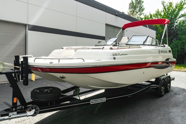 New 2022 Splendor 240 Platinum Bowrider-Mercruiser 6.2-12 Passenger-BRAND NEW for sale Sold at Chicago Motor Cars in West Chicago IL 60185 2