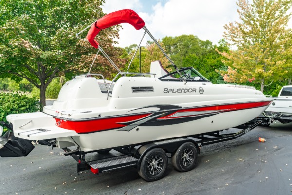 New-2022-Splendor-240-Platinum-Bowrider-Mercruiser-62-12-Passenger-BRAND-NEW