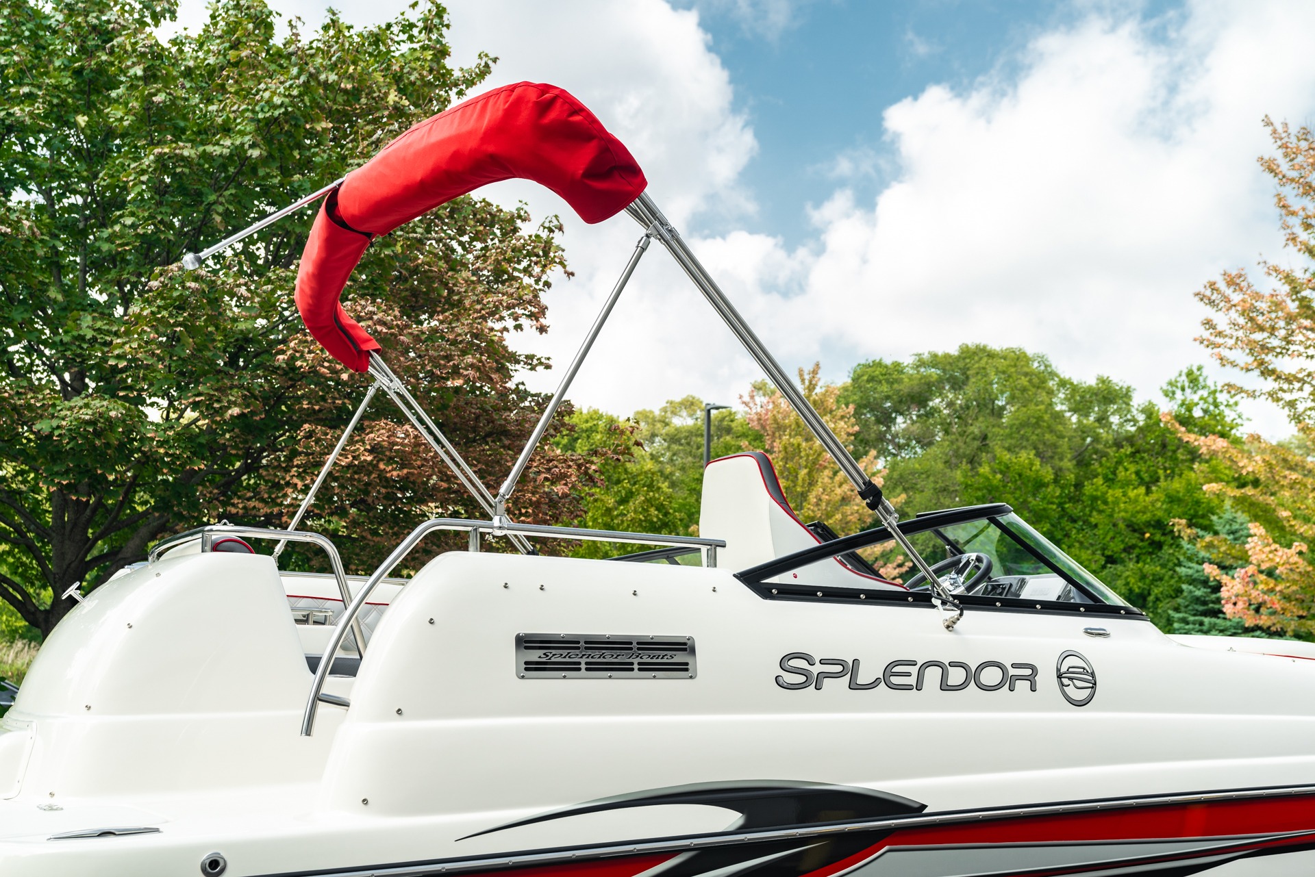 New-2022-Splendor-240-Platinum-Bowrider-Mercruiser-62-12-Passenger-BRAND-NEW