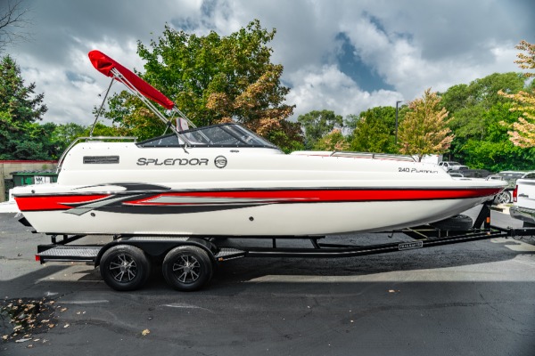 New-2022-Splendor-240-Platinum-Bowrider-Mercruiser-62-12-Passenger-BRAND-NEW