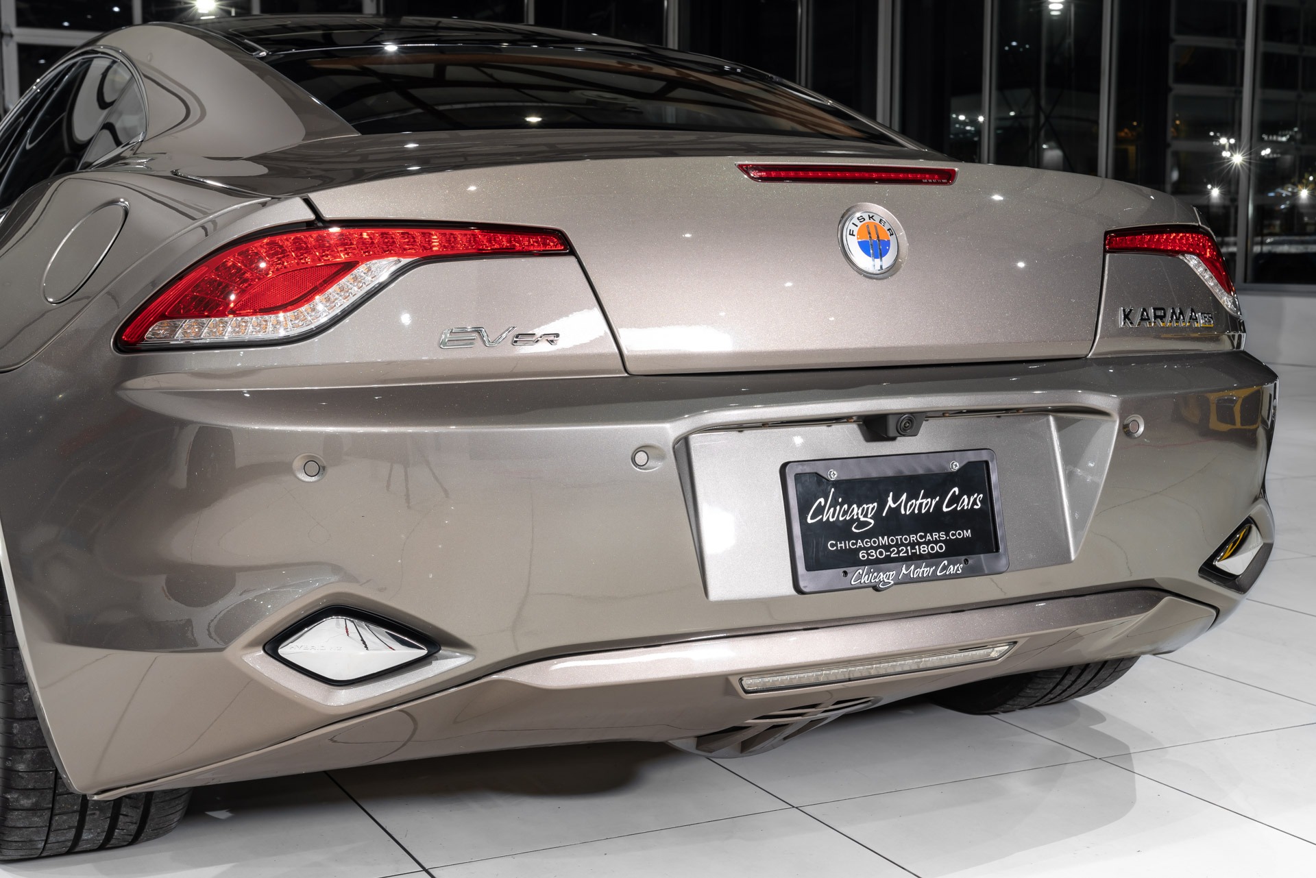 Used-2012-Fisker-Karma-EcoSport-Sedan-Plug-In-Hybrid-Stunning-Color-Combo-403HP-55-MPG