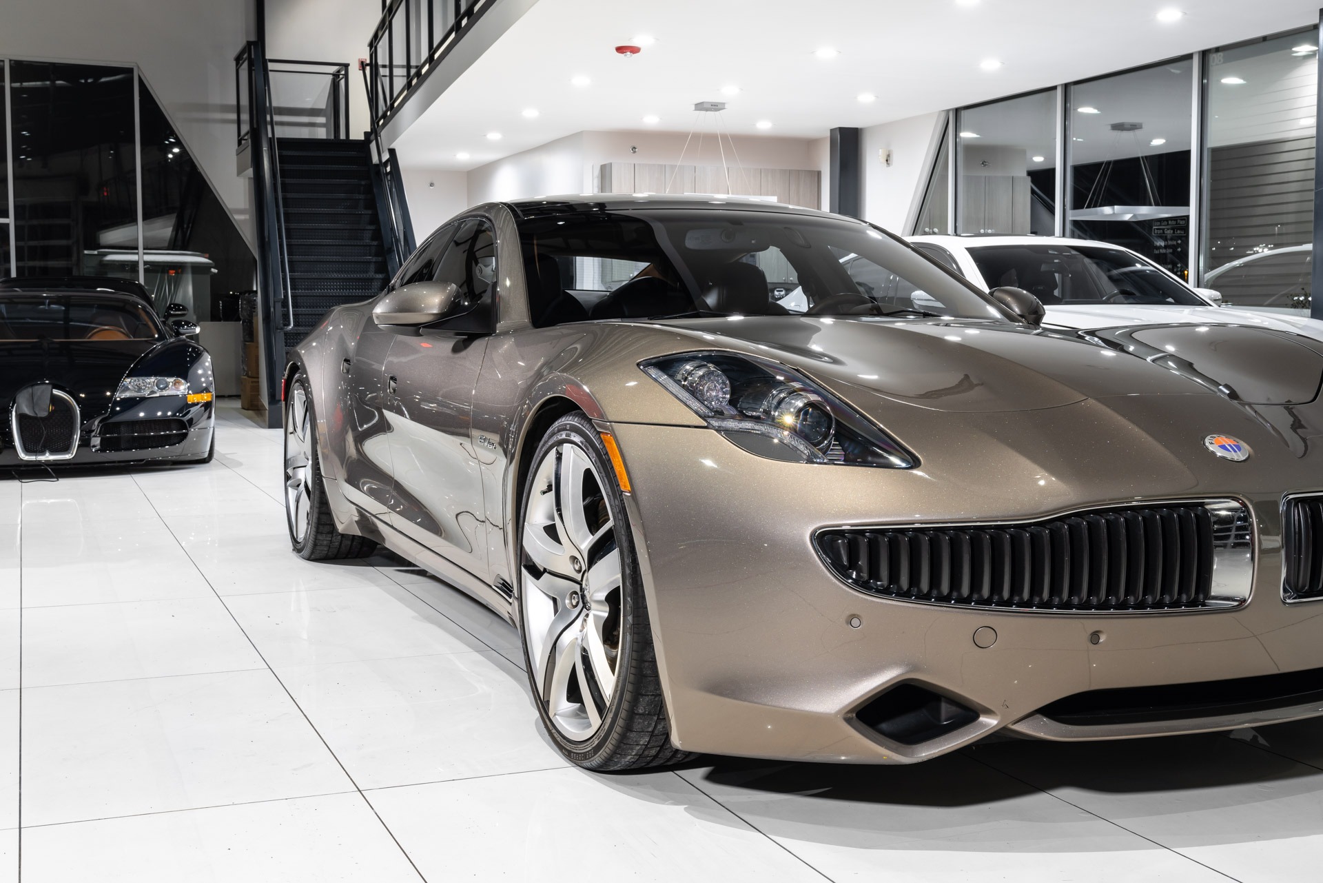 Used-2012-Fisker-Karma-EcoSport-Sedan-Plug-In-Hybrid-Stunning-Color-Combo-403HP-55-MPG