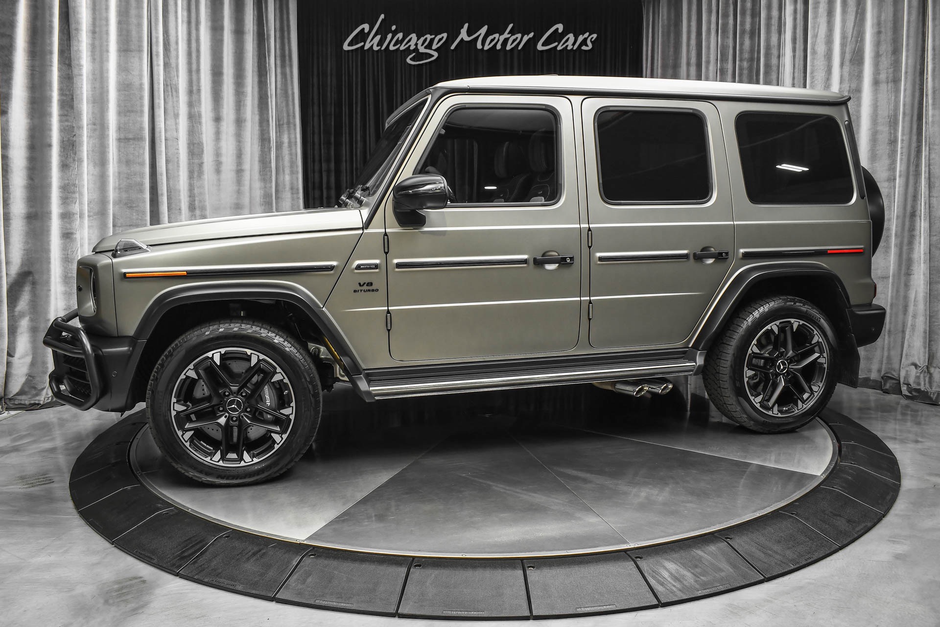 Used-2021-Mercedes-Benz-G63-AMG-4Matic-SUV-2k-Miles-G-Manufaktur-Interior-Matte-Paint-Carbon-Fiber