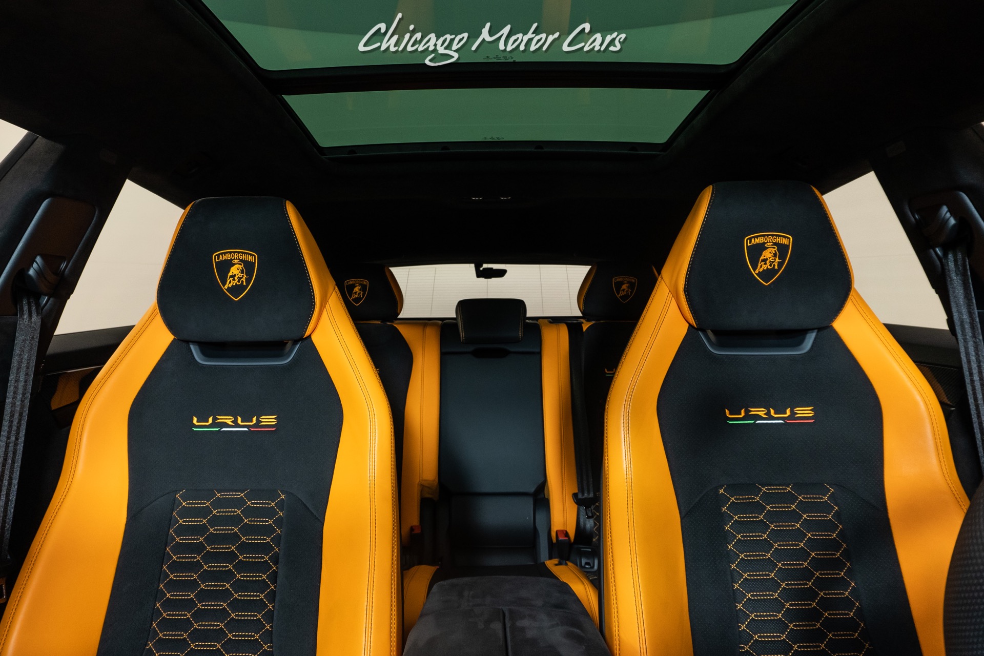 Used-2021-Lamborghini-Urus-Pearl-Capsule-Edition-Park-Assistance-Package-Insane-Spec-Loaded