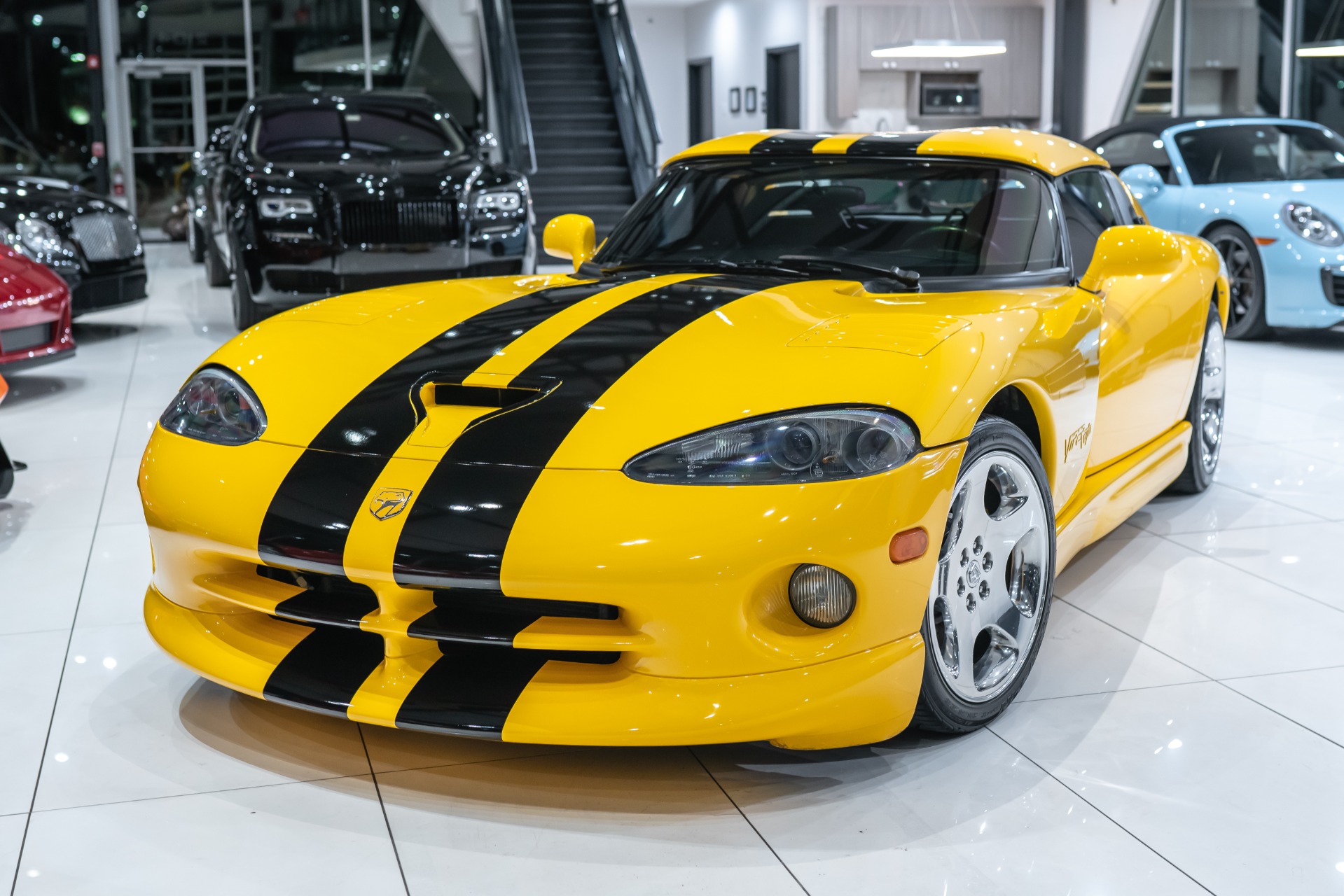 Used-2002-Dodge-Viper-RT10-Race-Yellow-over-Black-Clean-Carfax-BLUETOOTH-XM-RADIO