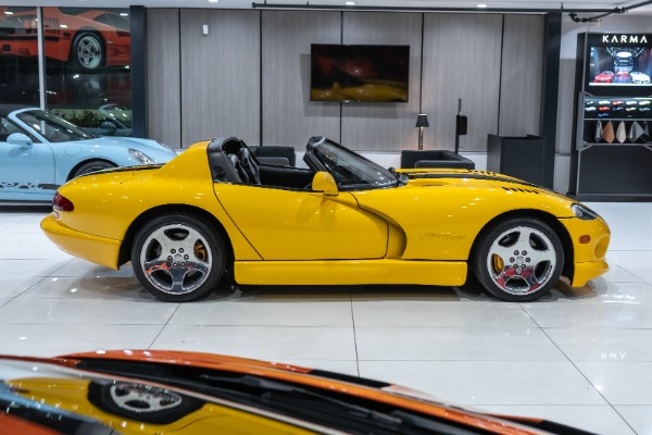 Used-2002-Dodge-Viper-RT10-Race-Yellow-over-Black-Clean-Carfax-BLUETOOTH-XM-RADIO