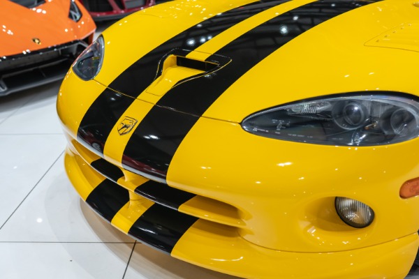 Used 2002 Dodge Viper RT/10 Race Yellow over Black Clean Carfax BLUETOOTH XM RADIO for sale Sold at Chicago Motor Cars in West Chicago IL 60185 6