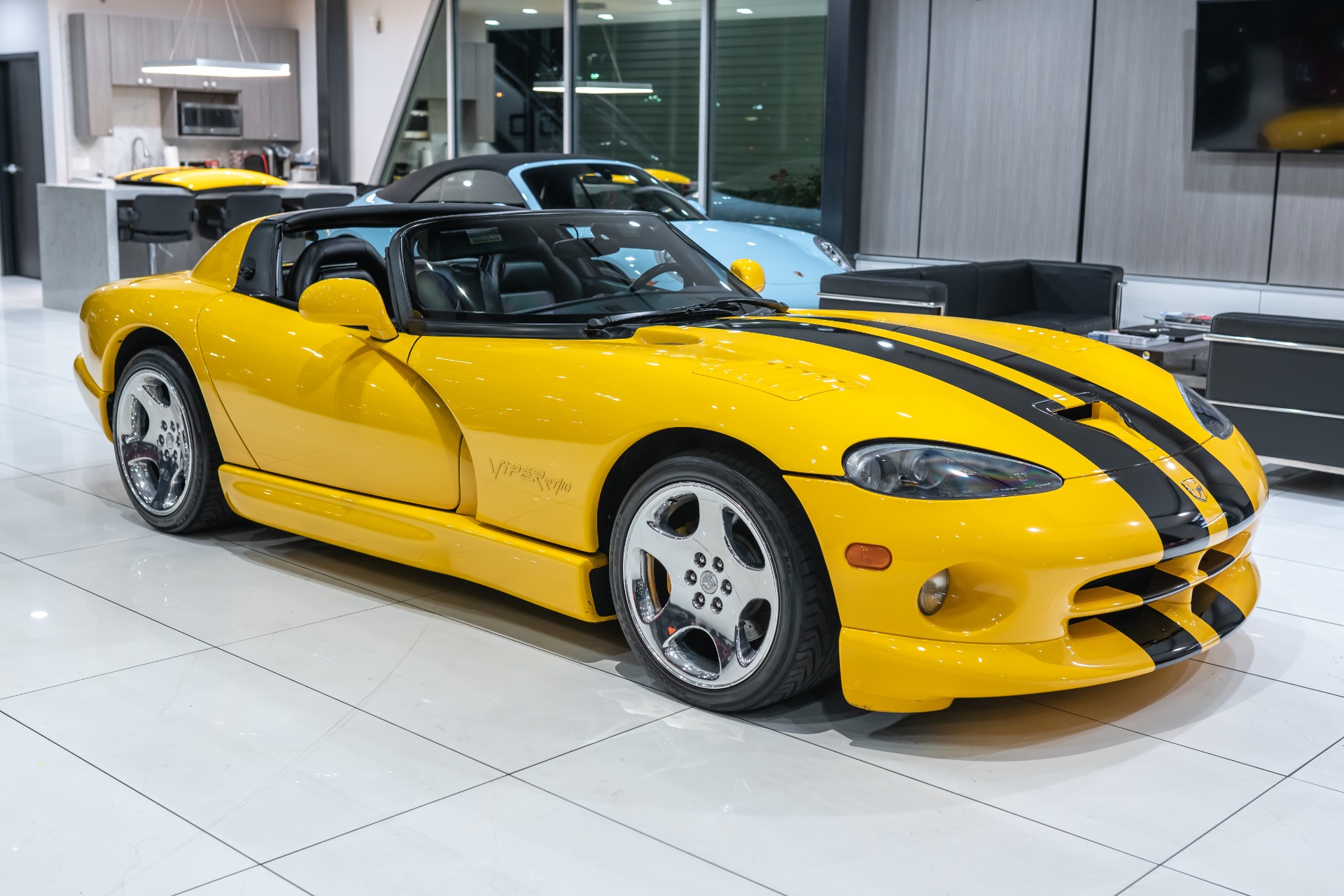 Used-2002-Dodge-Viper-RT10-Race-Yellow-over-Black-Clean-Carfax-BLUETOOTH-XM-RADIO