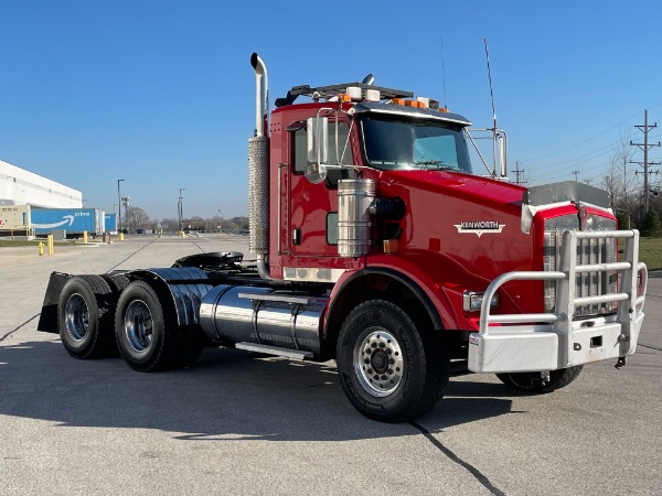Used 2003 Kenworth T800 Day Cab - CAT C15 6NZ - 18 Speed - Double Wet Kit - Double Frame for sale Sold at Chicago Motor Cars in West Chicago IL 60185 4
