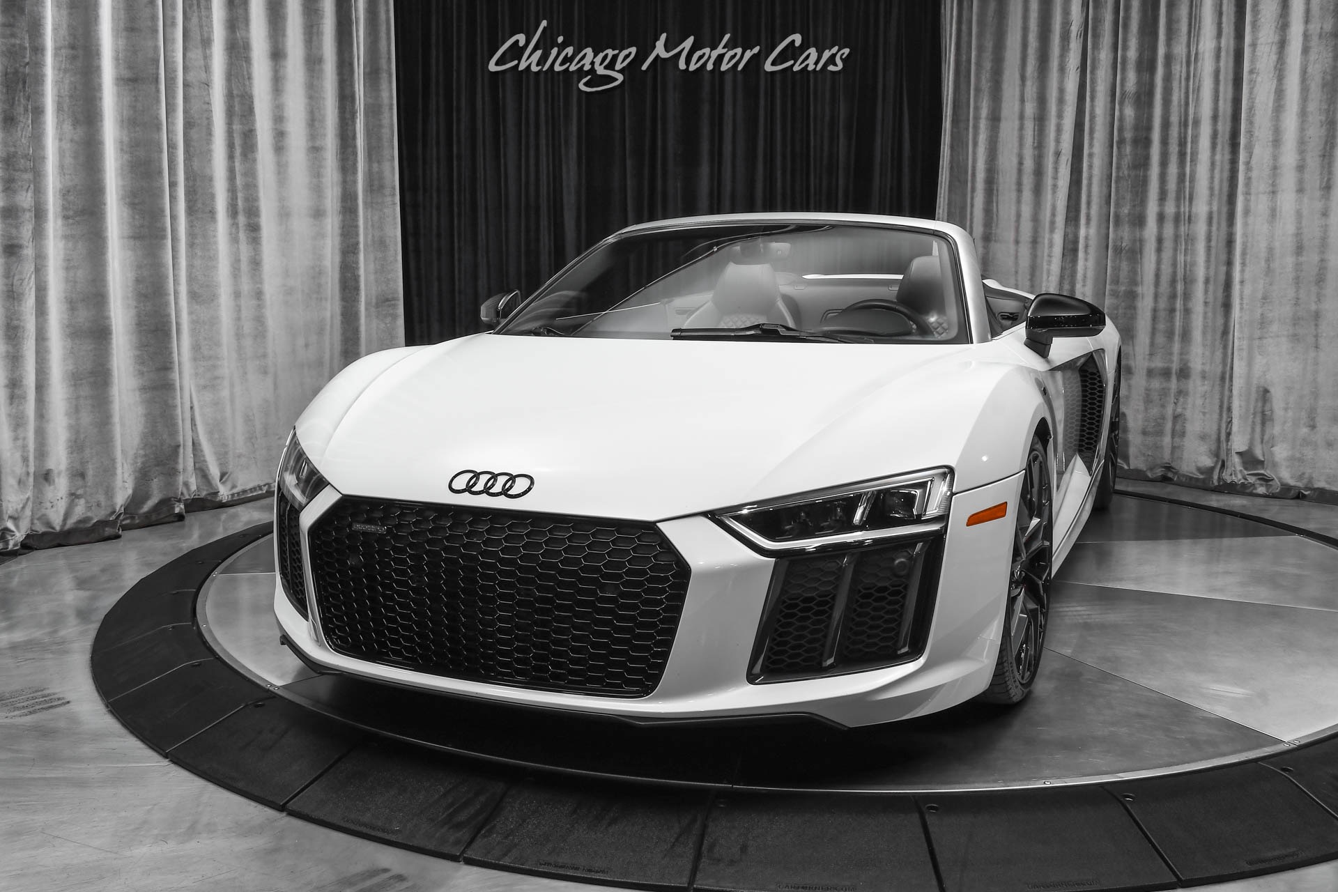 Used 2017 Audi R8 5.2 quattro V10 Spyder Suzuka Grey BOTH CARBON