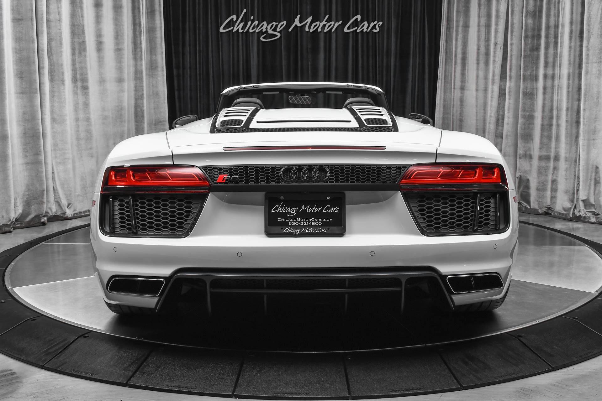 Used 2017 Audi R8 5.2 quattro V10 Spyder Suzuka Grey BOTH CARBON
