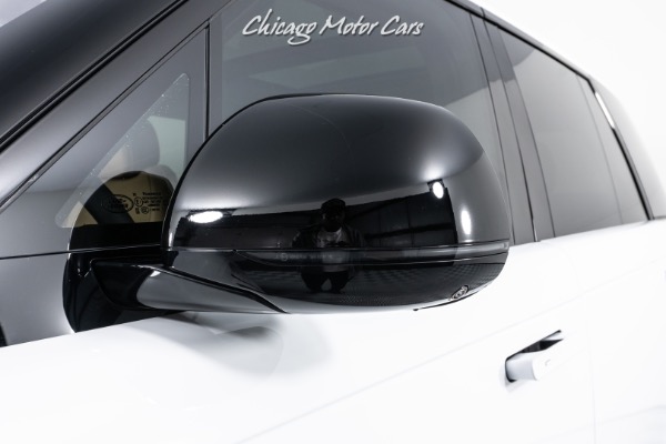 Used 2023 Land Rover Range Rover P400 SE all wheel steering! soft close doors only 45 miles! Loaded! for sale Sold at Chicago Motor Cars in West Chicago IL 60185 6