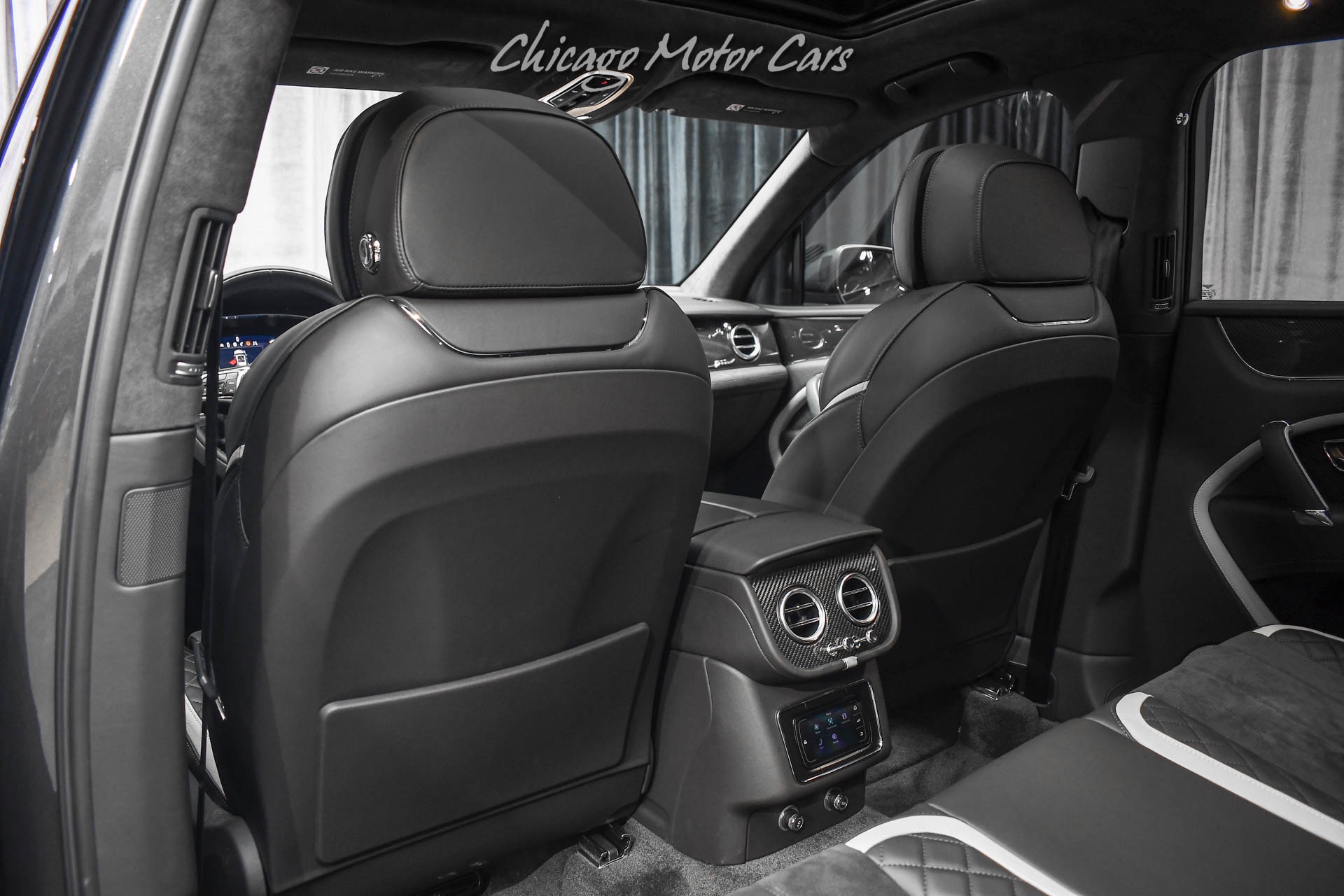 Used-2020-Bentley-Bentayga-Speed-SUV-Touring-Spec-Blackline-Spec-Comfort-Seat-Spec-Carbon-Fiber