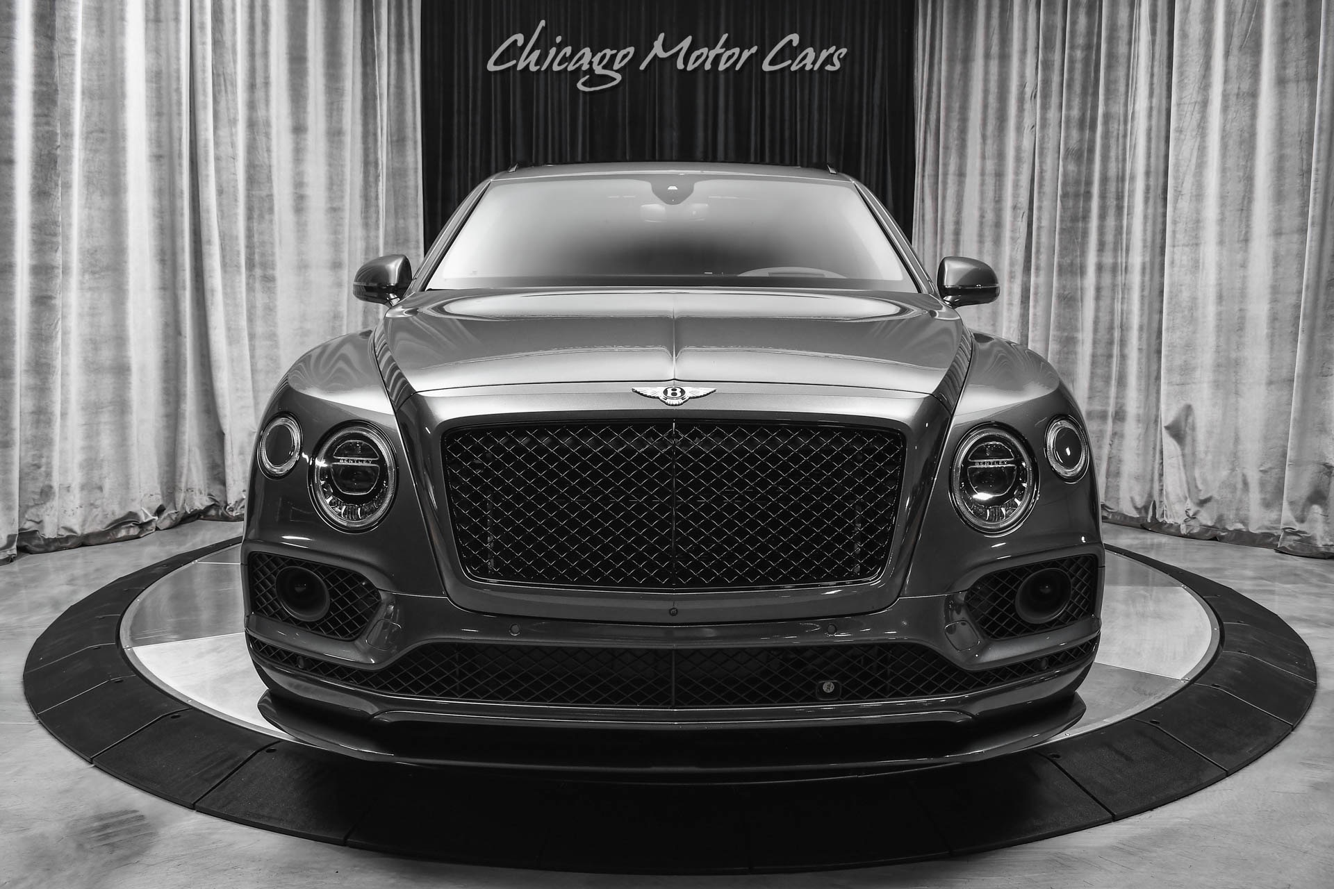 Used-2020-Bentley-Bentayga-Speed-SUV-Touring-Spec-Blackline-Spec-Comfort-Seat-Spec-Carbon-Fiber