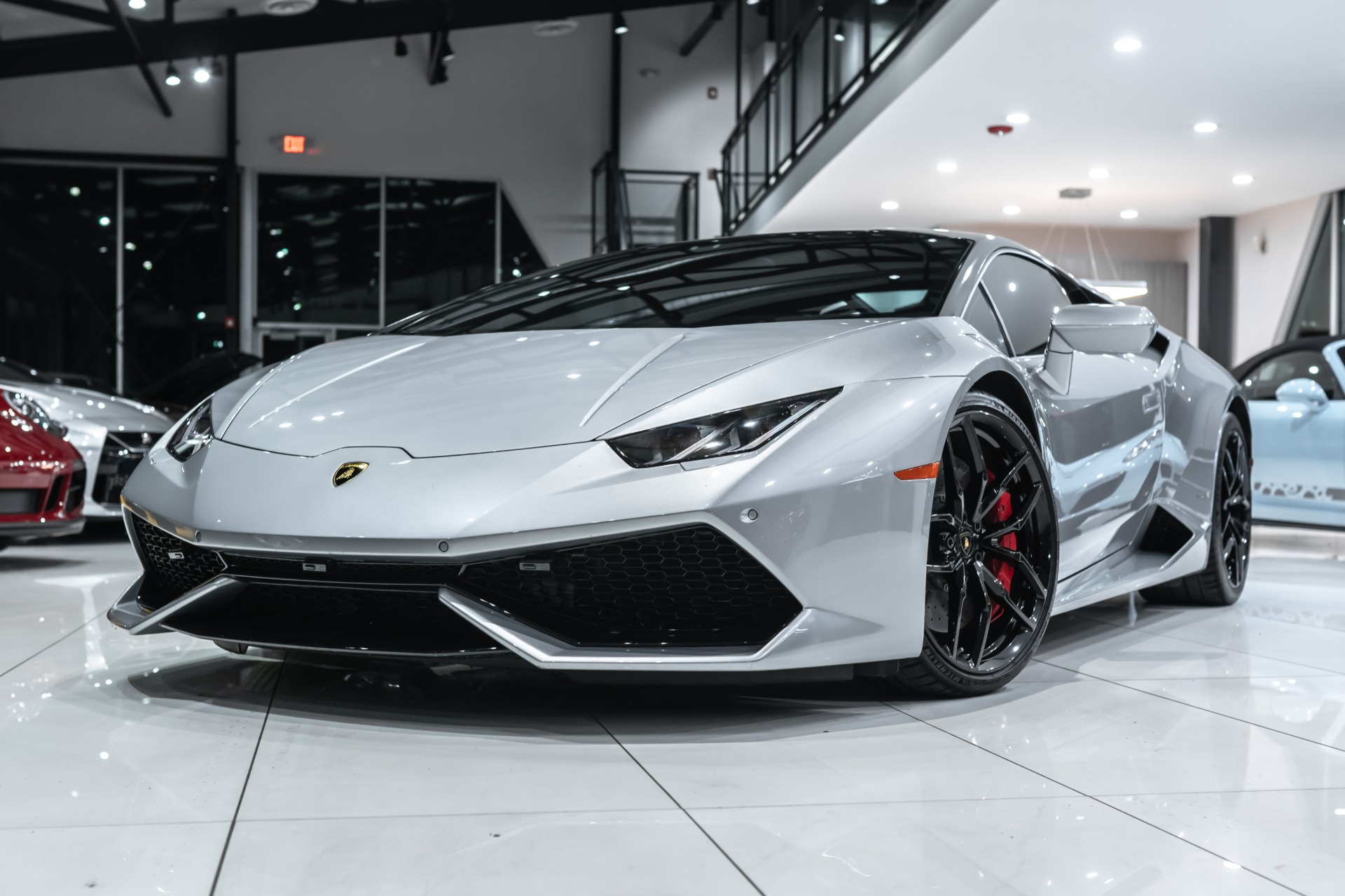 Used-2015-Lamborghini-Huracan-LP610-4-Gorgeous-Color-Carbon-Ceramic-Brakes-20-Forged-Rims-Clean-CarFax