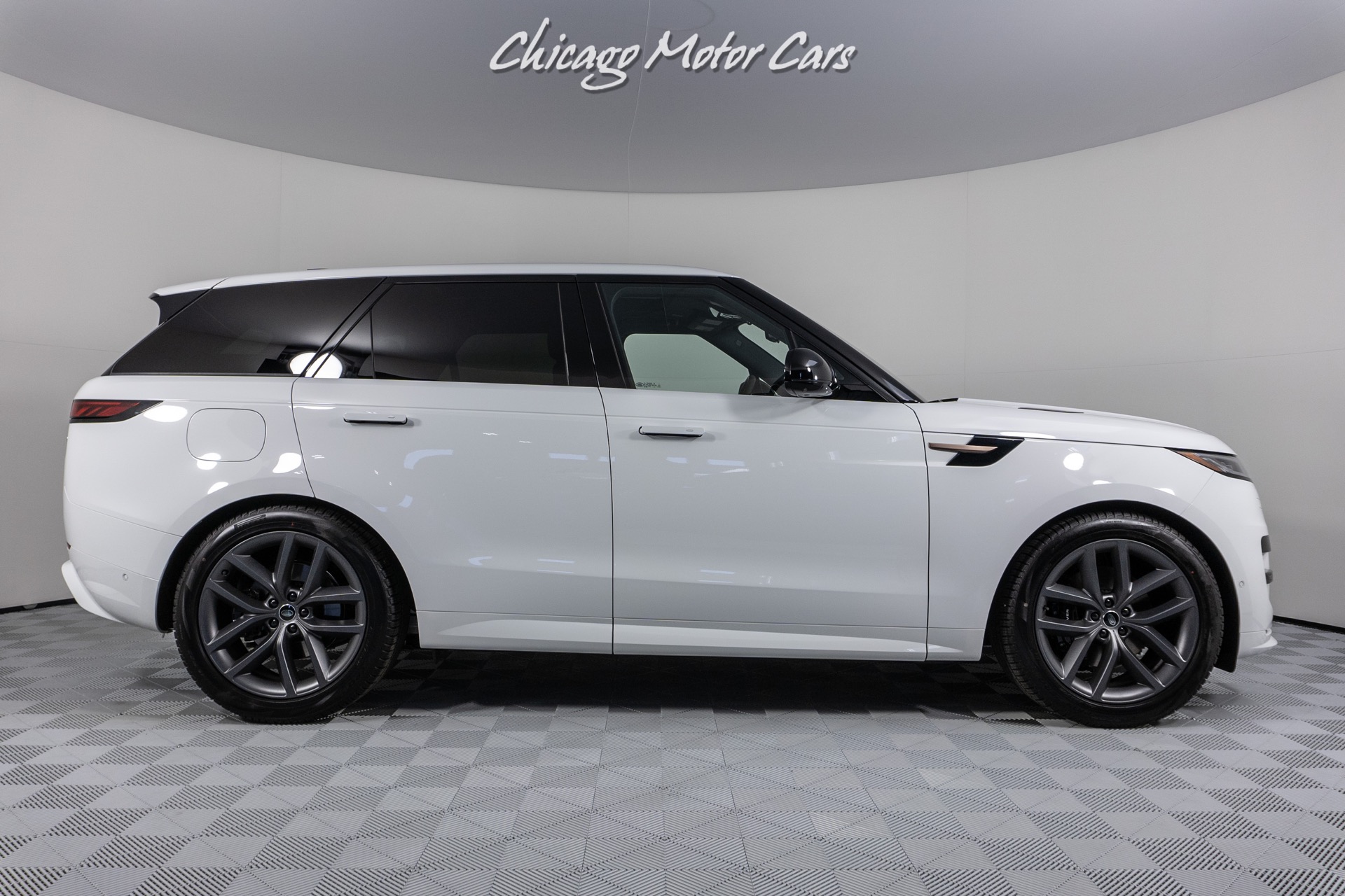 Used-2023-Land-Rover-Range-Rover-Sport-P400-Dynamic-SE-ONLY-68-MILES-DEMO-SPECIFICATION-PACK-MERIDIAN-3D-LOADED