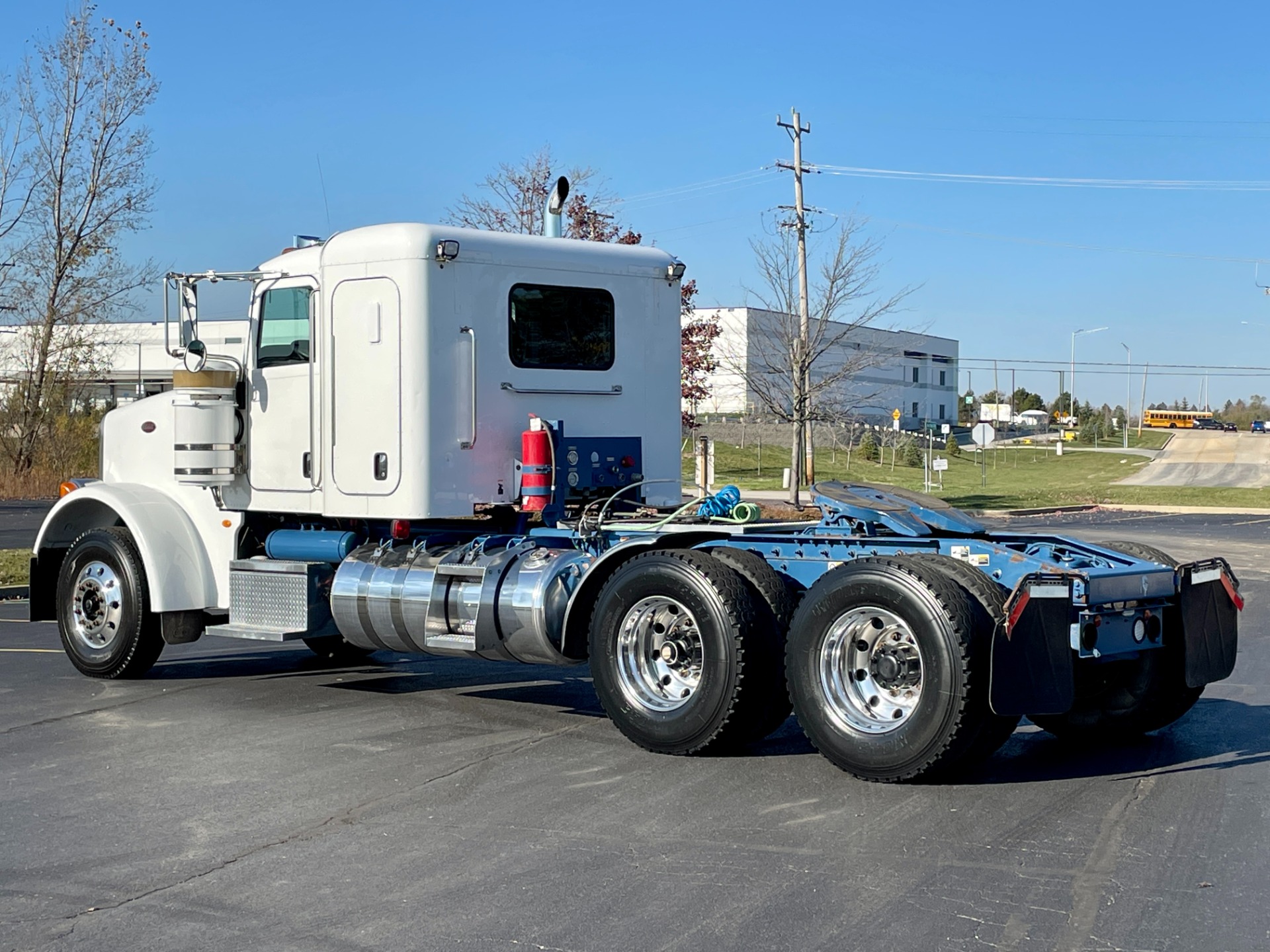 Used-2012-Peterbilt-367-Sleeper---Cummins-ISX15---485-HP---15-Speed-Manual