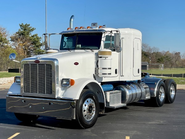 Used 2012 Peterbilt 367 Sleeper - Cummins ISX15 - 485 HP - 15 Speed Manual for sale Sold at Chicago Motor Cars in West Chicago IL 60185 1