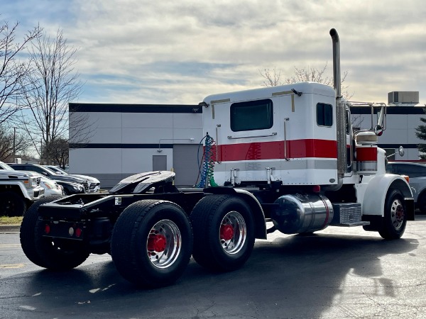 Used 2007 Peterbilt 378 Sleeper - Cummins ISX15 - 475 HP - 15 Speed Manual for sale Sold at Chicago Motor Cars in West Chicago IL 60185 5