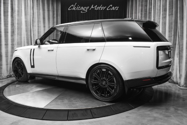 Used 2022 Land Rover Range Rover P530 SE LWB for sale Sold at Chicago Motor Cars in West Chicago IL 60185 3