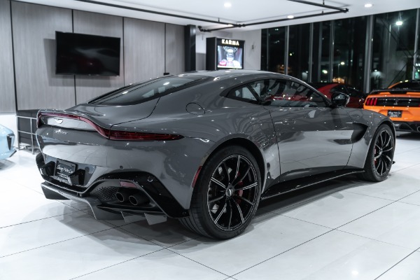 Used 2019 Aston Martin Vantage V8 Beautiful Color Recent Service New Tires for sale Sold at Chicago Motor Cars in West Chicago IL 60185 4