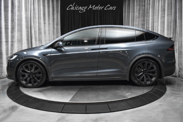 Used-2022-Tesla-Model-X-Plaid-SUV-Autopilot-ONLY-3100-Miles-22-Inch-Turbine-Wheels-Carbon-Trim